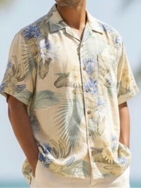 Tommy Bahama Floral Hawaiian Silk Button Down Shirt, Size Large, EUC!